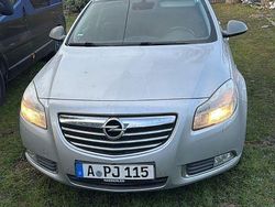 Grau Gebraucht 2012 Opel Insignia Edition Kombi | 4.000 € (Etwas zu teuer)
