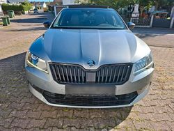 Grau Gebraucht 2017 Skoda Superb SportLine Limousine | 24.000 € (Teuer)