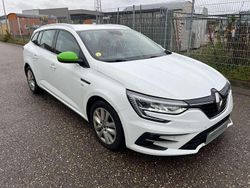 Weiß Gebraucht 2021 Renault Mégane GrandTour Kombi | 8.000 €