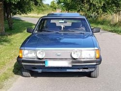 Blau Gebraucht 1984 Ford Granada Kombi | 2.600 €