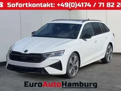Moonweiß perleffekt/weiß Neu 2025 Skoda Octavia RS Kombi | 40.480 € (Fairer Preis)