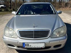 Silber Gebraucht 2001 Mercedes S500 Limousine | 2.200 €