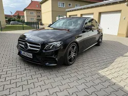Schwarz Gebraucht 2018 Mercedes E350 AMG line Limousine | 31.500 € (Fairer Preis)