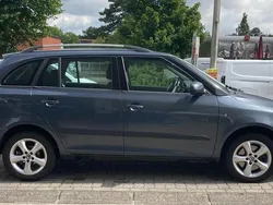 Grau Gebraucht 2009 Skoda Fabia Ambiente Kombi | 2.100 € (Guter Preis)