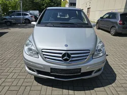 Silber Gebraucht 2005 Mercedes B200 Van / Kleinbus | 3.499 € (Guter Preis)