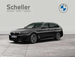 Schwarz Gebraucht 2022 BMW 520 M Sport Kombi | 35.900 € (Teuer)
