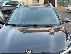 Grau Gebraucht 2019 Kia Stonic Spirit SUV | 15.200 € (Etwas zu teuer)