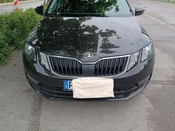 Schwarz Gebraucht 2020 Skoda Octavia Kombi | 14.650 € (Superpreis)