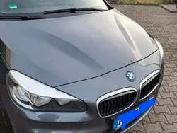 Grau Gebraucht 2016 BMW 218 Active Tourer Van / Kleinbus | 8.500 € (Guter Preis)