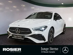 Weiss / polarweiß Gebraucht 2023 Mercedes CLA200 AMG Coupé | 38.890 € (Fairer Preis)