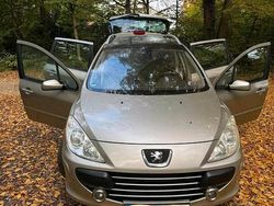 Grau Gebraucht 2007 Peugeot 307 Kombi | 1.850 € (Fairer Preis)
