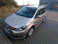 Gold Gebraucht 2011 VW Touran Highline Van / Kleinbus | 6.500 € (Guter Preis)