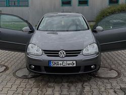 Grau Gebraucht 2007 VW Golf V Edition Kleinwagen | 4.250 € (Fairer Preis)