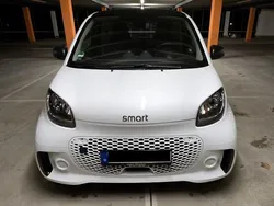 Weiß Gebraucht 2023 Smart ForTwo Electric Drive Coupé | 13.200 € (Fairer Preis)