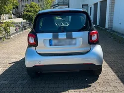 Silber Gebraucht 2015 Smart ForTwo Coupé Kleinwagen | 5.800 €