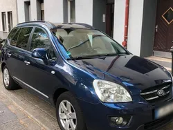 Blau Gebraucht 2009 Kia Carens Van / Kleinbus | 2.600 €