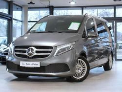 Grau Gebraucht 2021 Mercedes V220 Sport Van / Kleinbus | 41.700 € (Etwas zu teuer)