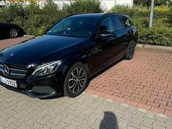 Schwarz Gebraucht 2016 Mercedes 220 Kombi | 12.000 €