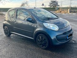 Grau Gebraucht 2005 Citroën C1 Kleinwagen | 1.900 € (Fairer Preis)