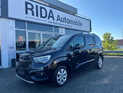 Schwarz Gebraucht 2018 Opel Combo Life Innovation Van / Kleinbus | 17.500 € (Fairer Preis)