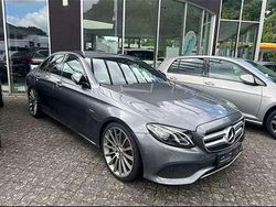 Grau Gebraucht 2016 Mercedes E350 Limousine | 19.990 €