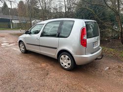 Silber Gebraucht 2009 Skoda Roomster Van / Kleinbus | 1.600 € (Fairer Preis)