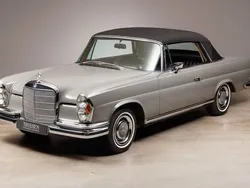 Grau Gebraucht 1967 Mercedes 250 SE Cabrio | 178.500 €
