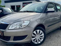 Beige Gebraucht 2011 Skoda Fabia Ambiente Limousine | 6.999 € (Fairer Preis)