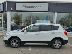 Weiß Gebraucht 2014 Suzuki SX4 S-Cross Comfort+ SUV | 11.490 € (Fairer Preis)