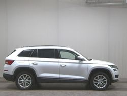 Weiss Gebraucht 2021 Skoda Kodiaq Ambition SUV | 22.680 € (Guter Preis)