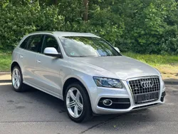 Eissilber metallic Gebraucht 2011 Audi Q5 S-Line SUV | 15.599 € (Fairer Preis)