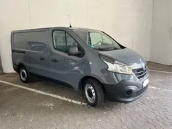 Grau Gebraucht 2021 Renault Trafic Van | 13.200 € (Fairer Preis)