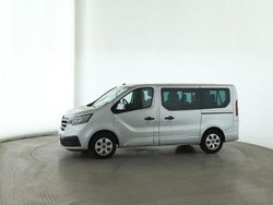 Grau Gebraucht 2024 Renault Trafic Evolution Van / Kleinbus | 35.890 € (Fairer Preis)