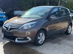 Braun Gebraucht 2013 Renault Scénic III Initiale Paris Van / Kleinbus | 4.490 € (Guter Preis)