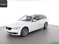 Weiß Gebraucht 2019 BMW 330 Luxury Line Limousine | 25.580 € (Fairer Preis)