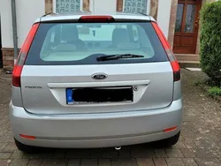Silber Gebraucht 2005 Ford Fiesta Ghia Kleinwagen | 1.700 € (Fairer Preis)