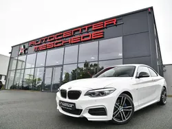 Weiß Gebraucht 2020 BMW M240 M Sport Coupé | 41.890 € (Etwas zu teuer)