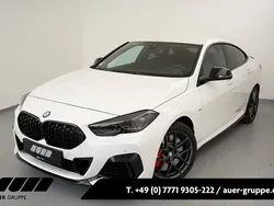 Weiß Gebraucht 2024 BMW M235 Performance Coupé | 53.900 €