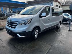 Highland grey Gebraucht 2024 Renault Trafic Life Van | 39.500 € (Teuer)