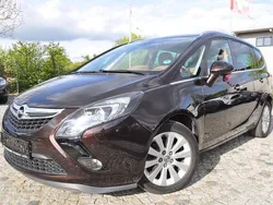 Braun Gebraucht 2012 Opel Zafira Tourer Innovation Van / Kleinbus | 9.480 € (Fairer Preis)