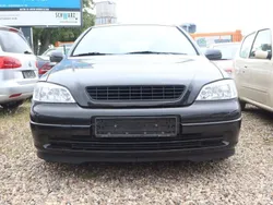 Schwarz Gebraucht 2000 Opel Astra Classic Edition Limousine | 1.350 €