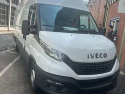 Weiß Gebraucht 2019 Iveco Daily Van / Kleinbus | 16.900 €