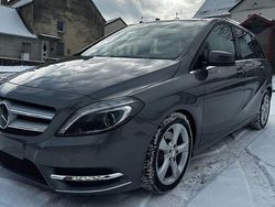 Grau Gebraucht 2013 Mercedes B220 Van / Kleinbus | 14.600 € (Teuer)