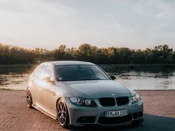 Andere außenfarben Gebraucht 2005 BMW 320 Performance Limousine | 8.999 €