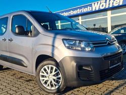 Grau Gebraucht 2022 Citroën Berlingo Live Van / Kleinbus | 19.790 € (Fairer Preis)