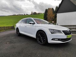 Weiß Gebraucht 2017 Skoda Superb Style Kombi | 14.995 € (Fairer Preis)