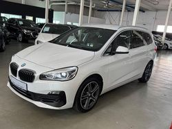 Weiß Gebraucht 2020 BMW 218 Gran Tourer Advantage Van / Kleinbus | 23.890 € (Teuer)
