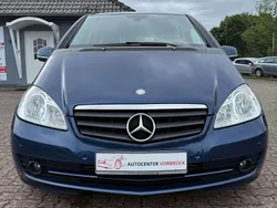 Blau Gebraucht 2011 Mercedes A160 Kleinwagen | 4.850 € (Guter Preis)