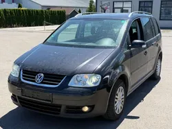 Schwarz Gebraucht 2004 VW Touran Highline Van / Kleinbus | 1.100 € (Superpreis)