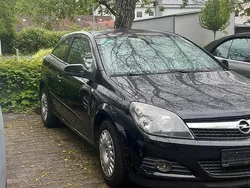Schwarz Gebraucht 2008 Opel Astra GTC Coupé | 700 € (Guter Preis)